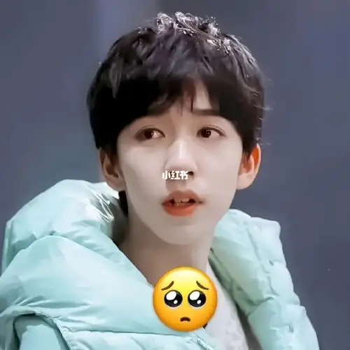 抢走他的奶瓶他会哭吧_奶瓶_贺峻霖_圆脸_铃铛_娱乐_明星娱乐资讯