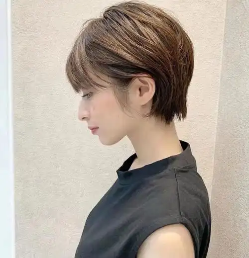 女生短发发型