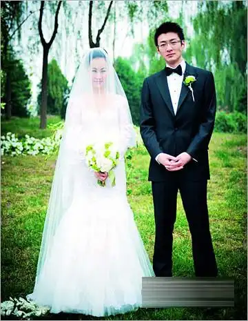 新郎:郭峰 金融投资(所在国家:英国)新娘:杜妍 设计师(所在国家:英国)