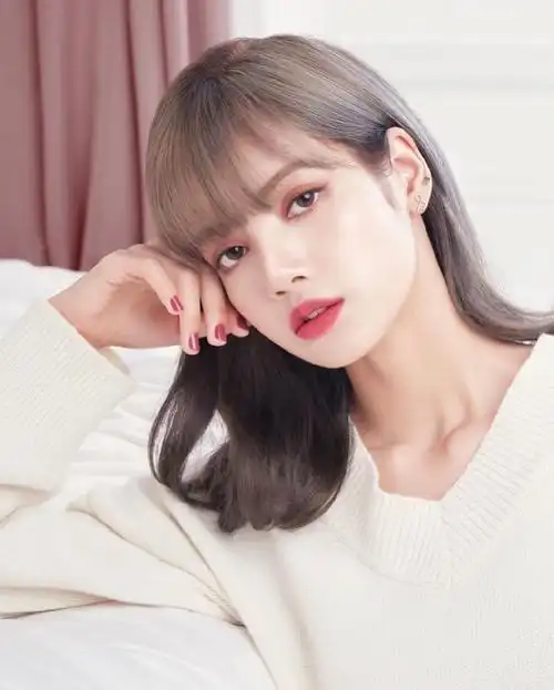 美女明星lisa魅惑性感写真图片