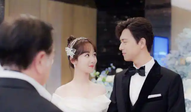 我的时代你的时代杨紫李现上演世纪婚礼甜蜜拥吻羡煞旁人