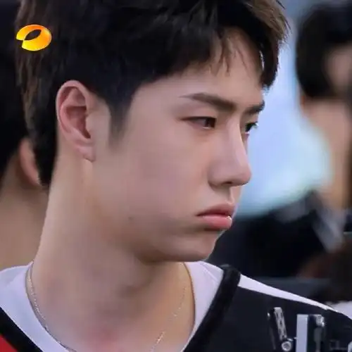 王一博你生气的时候好可爱