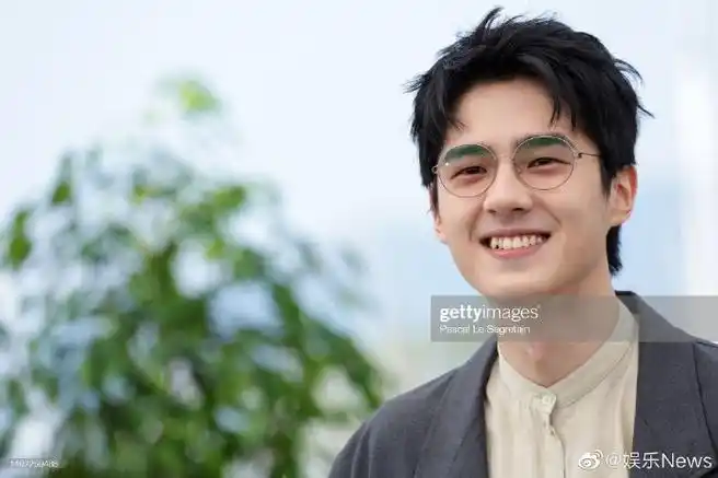 g社生图配日系刘昊然很好##刘昊然笑成小柴了