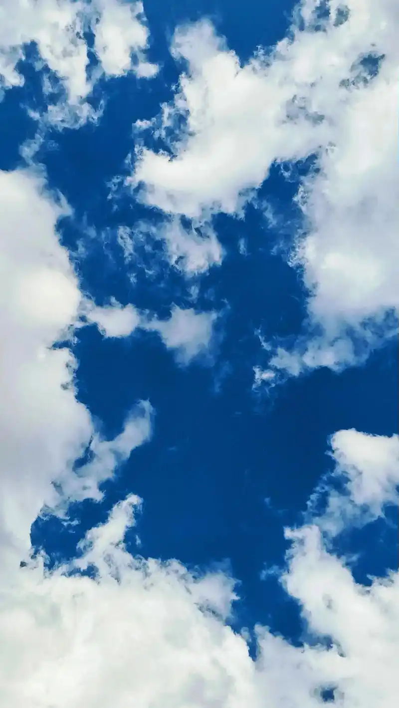 油画般的云朵好美  #这是我看到的天空  #七彩祥云有好 - 抖音