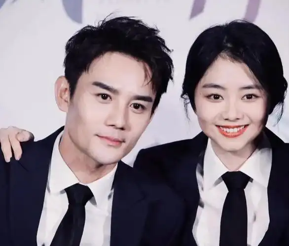 王凯谭松韵聚餐唱歌心情好偷拍狗仔险些被揍真相爆出可以理解