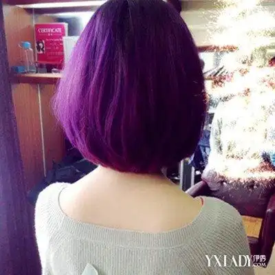 黑紫色短发发型展示 揭秘紫黑色发型的精妙之处