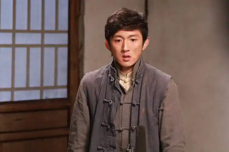 " data-lemmaid="18051508">百变五侠之我是大明星 /a>》中饰演欧阳剑