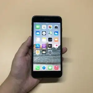 二手 苹果 8p 128g 美版有锁 已黑解 黑色手机