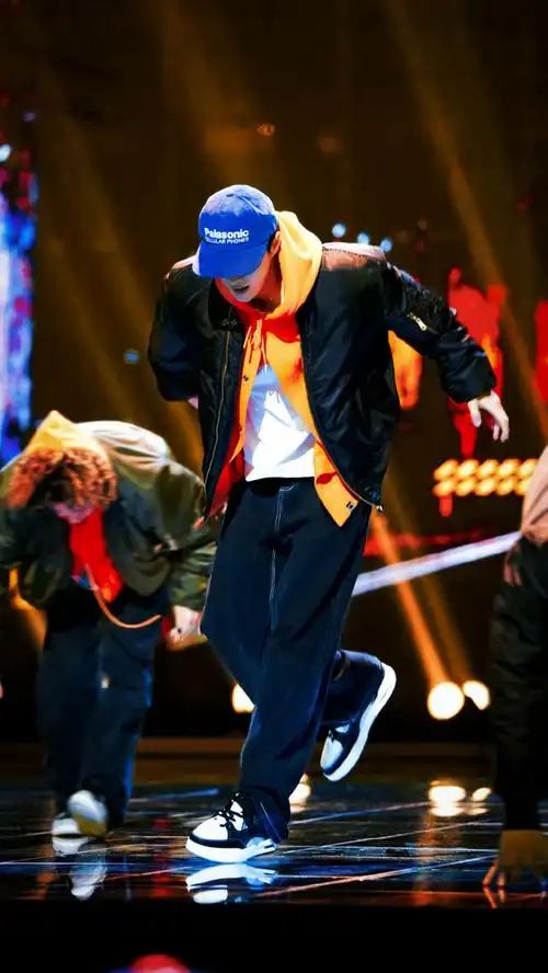 王一博hiphop forever##王一博今天也很酷##王一博