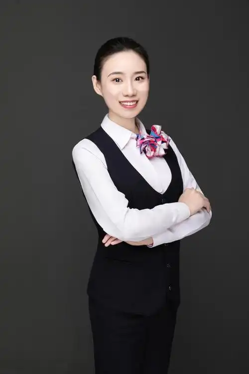 让"最美工作照"登上"郑州眼",记录工作中难忘的瞬间.