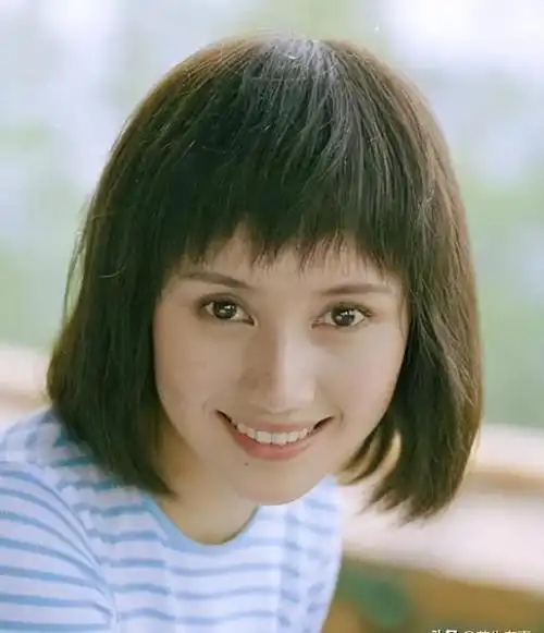 23年后再看袁泉:嫁给"不正经"的夏雨,却成就一生幸福