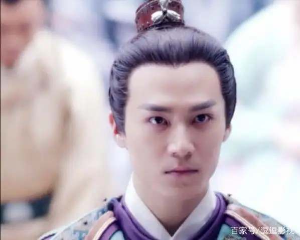 男星古装束发造型,胡歌朱一龙陈晓杨洋任嘉伦,你最喜欢谁?