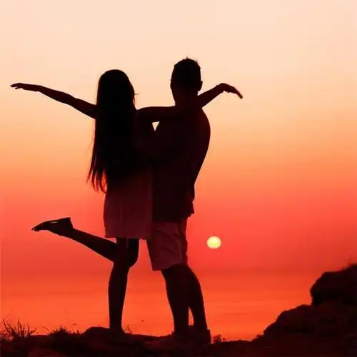 精选唯美意境下的浪漫拥抱图片