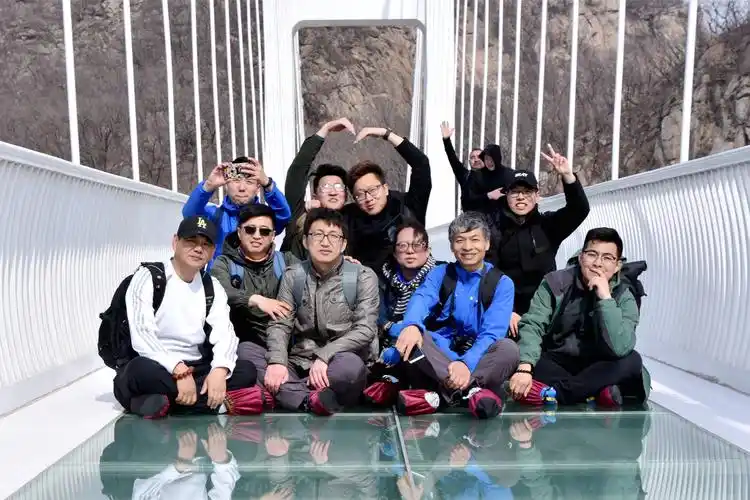 电机班开展户外拓展团建活动