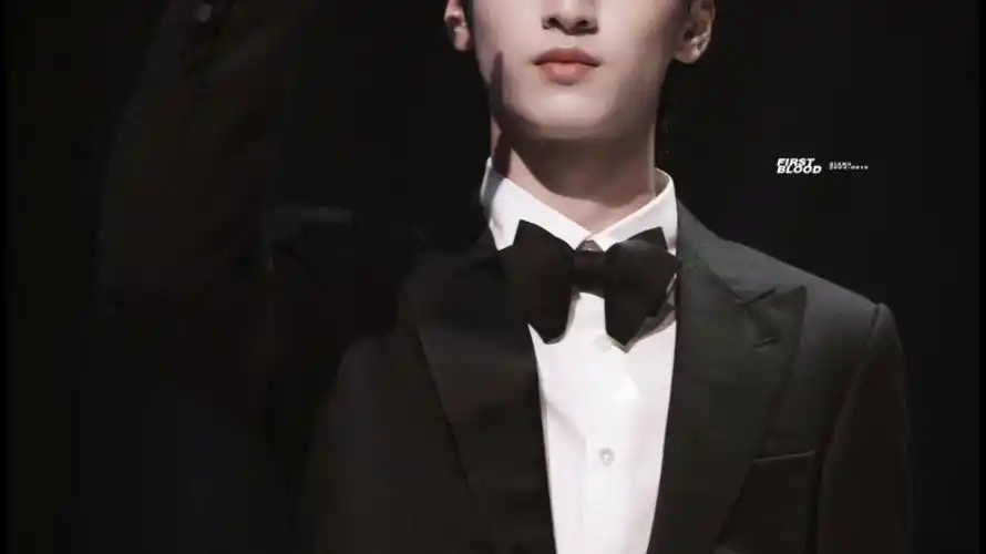 严浩翔黑西装yyds