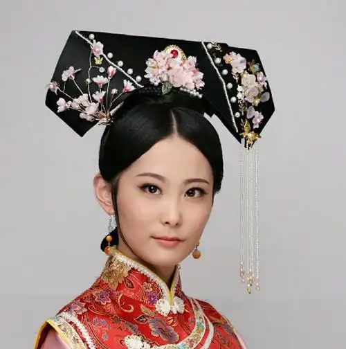 原来清朝格格妆容造型是这样子的