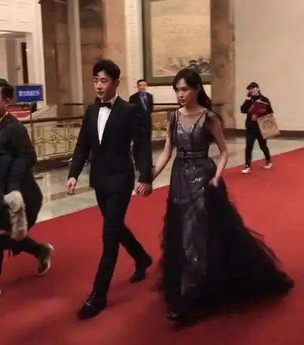 唐嫣罗晋这对有多甜从恋爱到结婚生子感觉比追部甜剧还爽