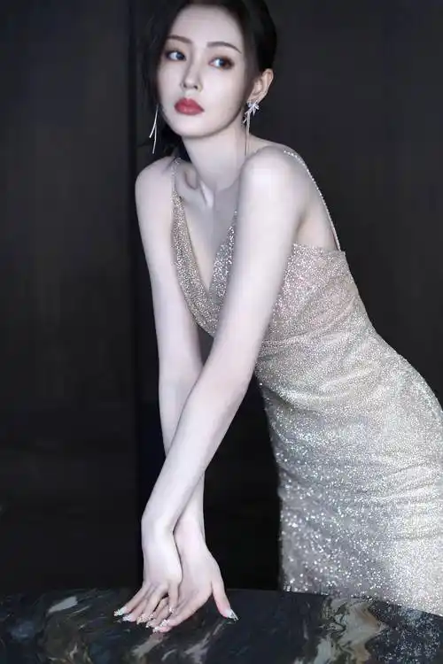 张天爱离开渣男后开挂了!