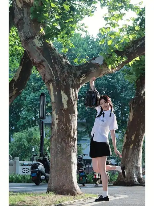 182高妹毕业拍照指南