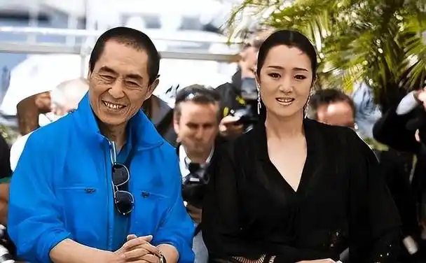 看了73岁张艺谋的资产才知什么是人生大赢家越低调越出乎意料