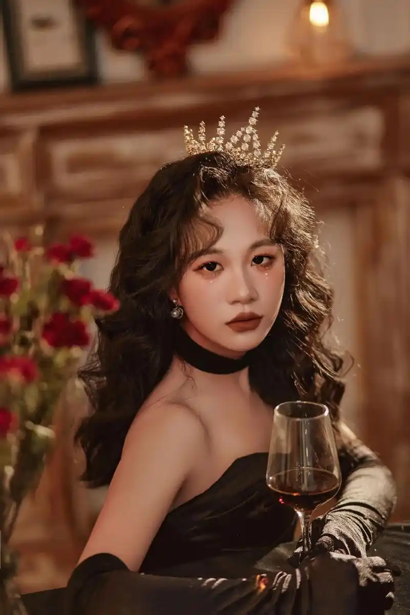 女孩子一定要尝试一次黑纱 冷艳又精致7878 #个人写 - 抖音