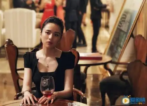 靳东妻子李佳告诉你:二婚女人,为什么照样嫁得好