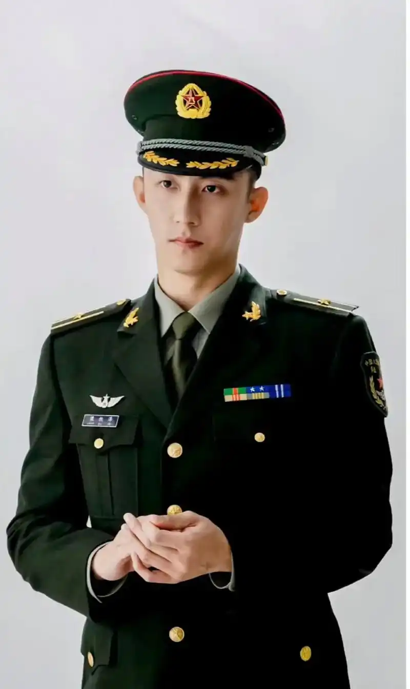 黄景瑜#梁牧泽#爱上特种兵#他从火光中走来 #林陆 - 抖音