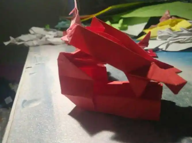 折纸可发射导弹的导弹车