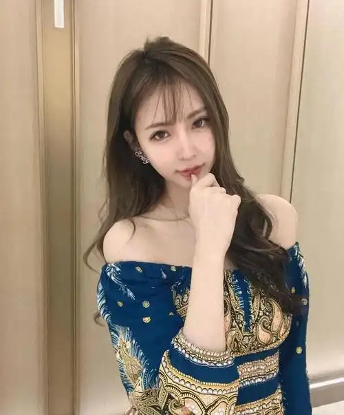 台湾网红赵采瑄,天生丽质的甜美系女神|瓜子脸|ins|桃花眼|邻家女孩