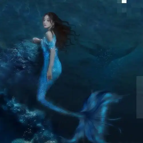 迪丽热巴身材有多好?当她穿上"人鱼裙"后,连美人鱼都嫉妒了!