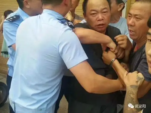 郭集微信群朋友圈传播的法院人员打人的视频真相出来了