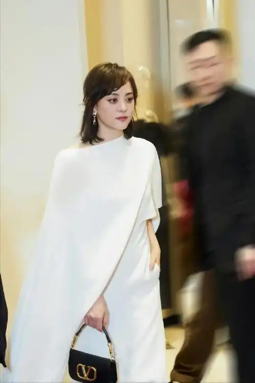 夸夸孙俪的新发型温柔又大气哪里看得出她已经41岁了