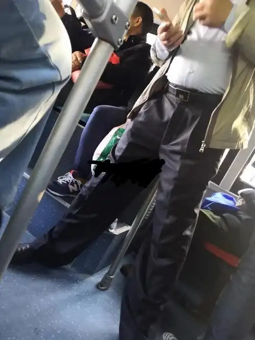 西裤门 - slowlike