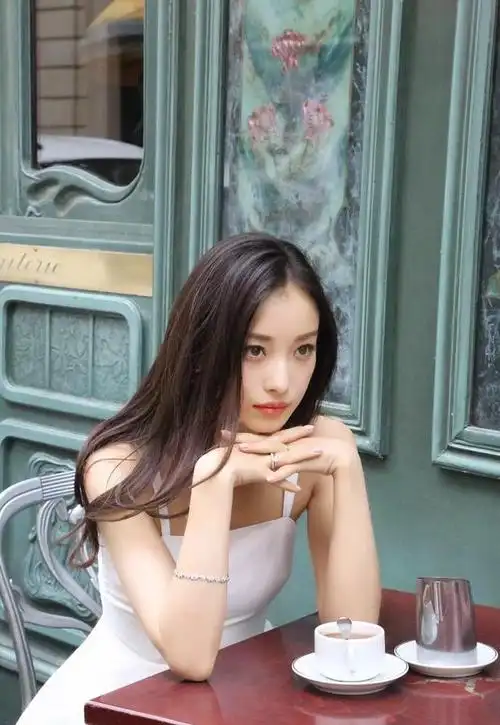 都说江南女子香天涯,看看江苏走出来的十大美女,你能认识几位