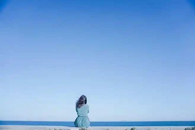 一个人的海边 - 小神经爱自拍 - 图虫网 - 最好的摄影师都在这