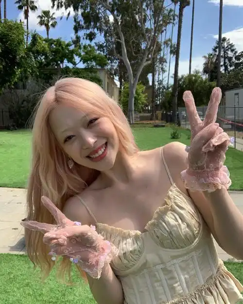 致美丽的崔雪莉##雪莉新歌mv##雪莉 眉毛##雪莉珍珠羊角造型##雪莉