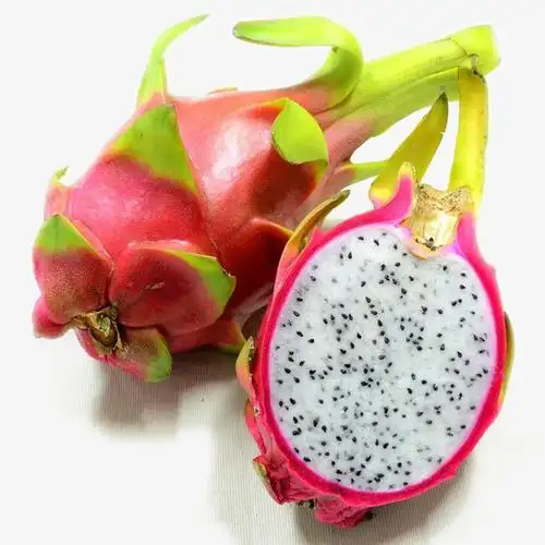 切开的白心火龙果png
