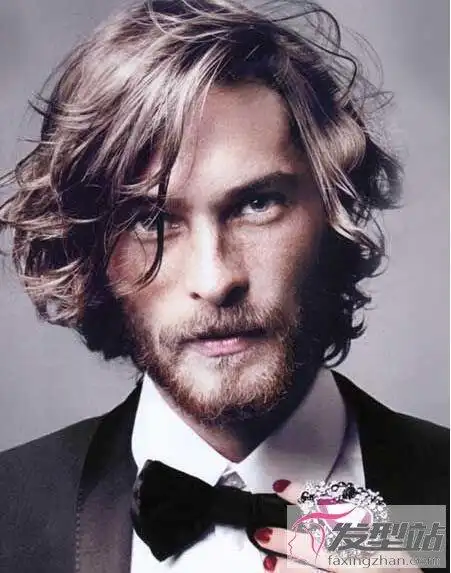 男生留长发过渡期发型选对发型尴尬期也超帅