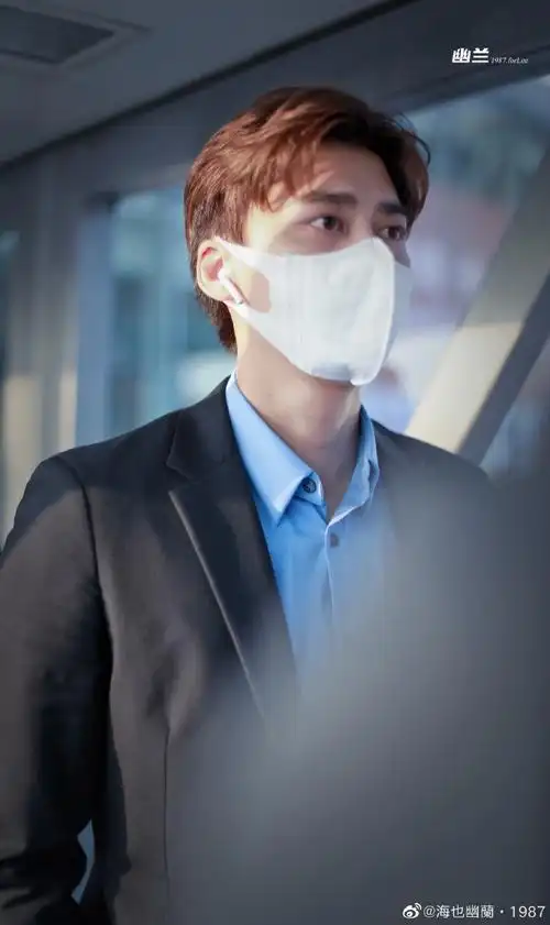 李易峰百花奖生图##李易峰prada代言人