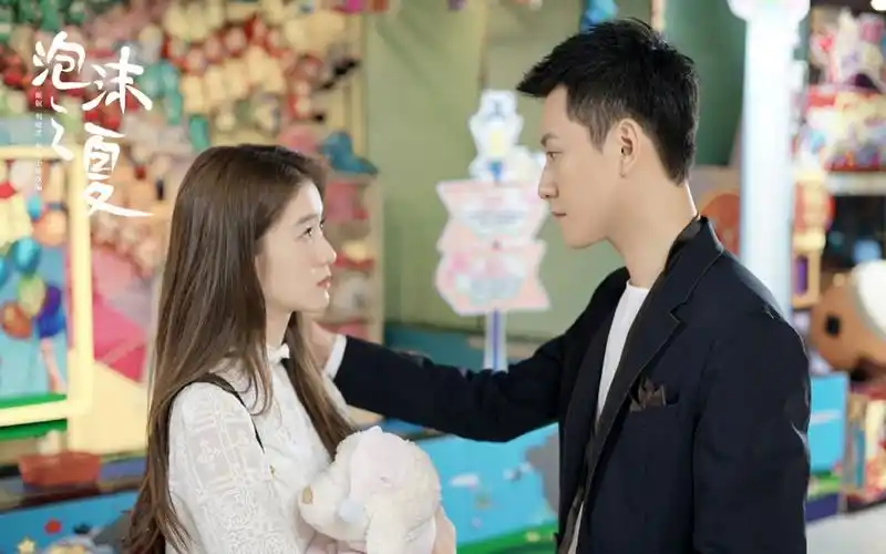 《泡沫之夏》青春纯爱剧照