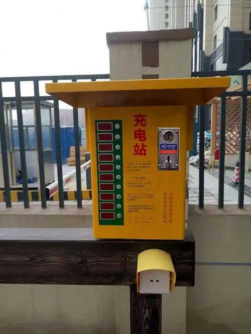 深夜浓烟滚滚,黄山徽州区多辆电瓶车,摩托车被烧成铁架!