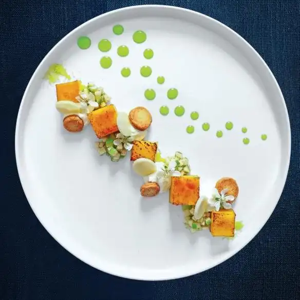 餐厅各种奇葩摆盘方式:好好吃饭很难吗?