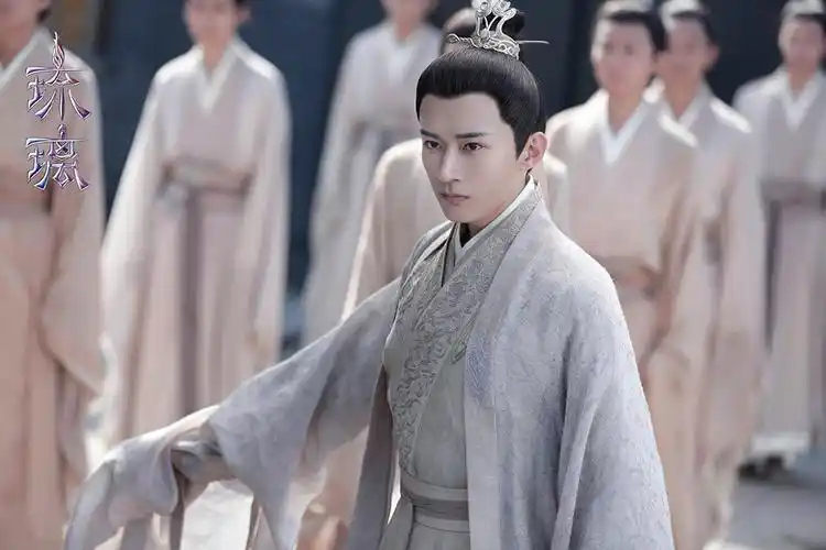 网评90后古装美男top10肖战杨洋难分轩轾成毅龚俊绝帅刘学义光头都