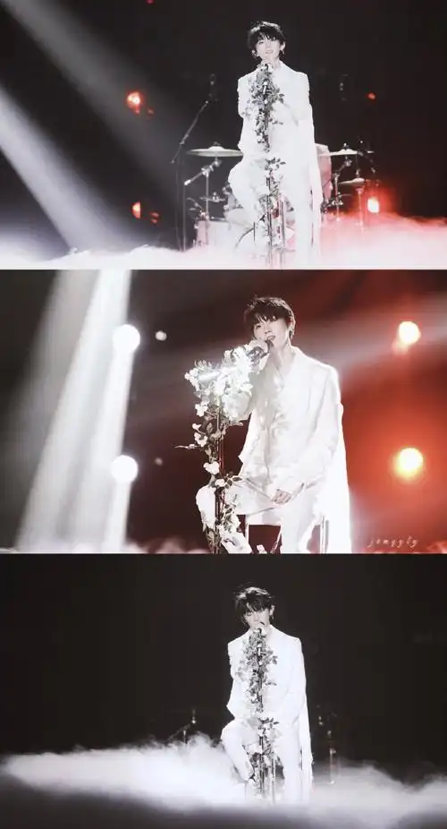 马嘉祺带你们开开眼马嘉祺白衣 披风薄纱造型封神,倒是换来队友这两年