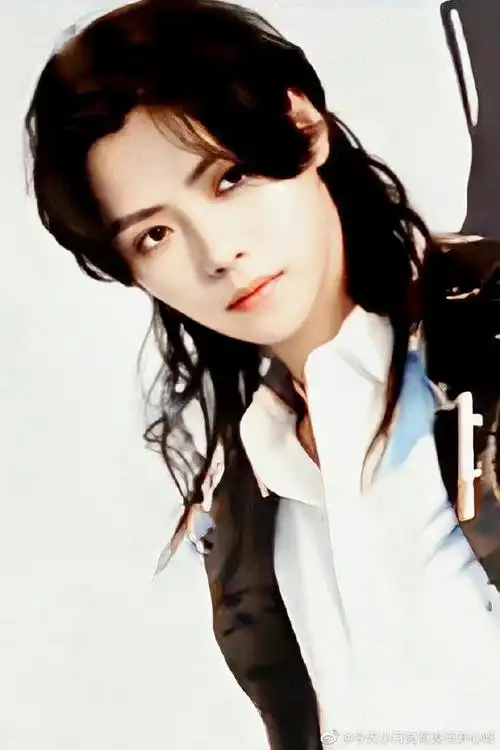 肖宇梁超话xyl#向全世界安利肖宇梁#xyl#肖宇梁人间手办#长发鱼粮,帅