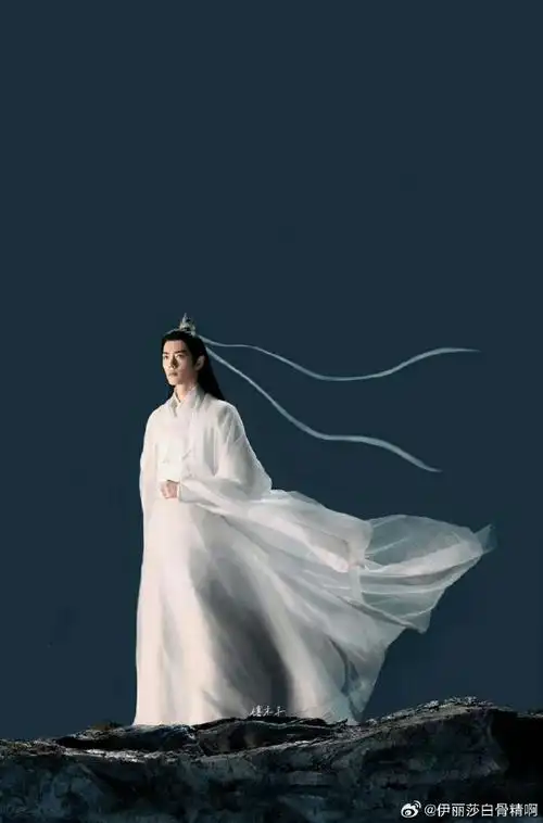 肖战赤脚穿古装不拖地