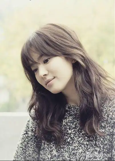 女生发量少头顶快秃了有没有什么好的生发方法跪求