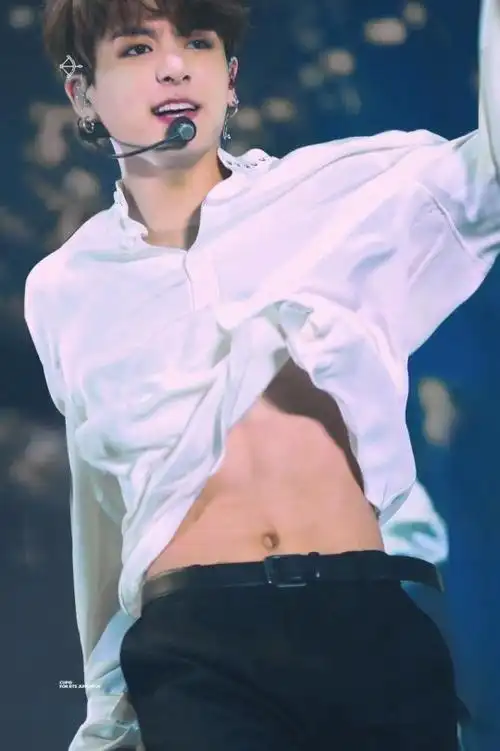 北鼻们我想要胖蛋的腹肌照