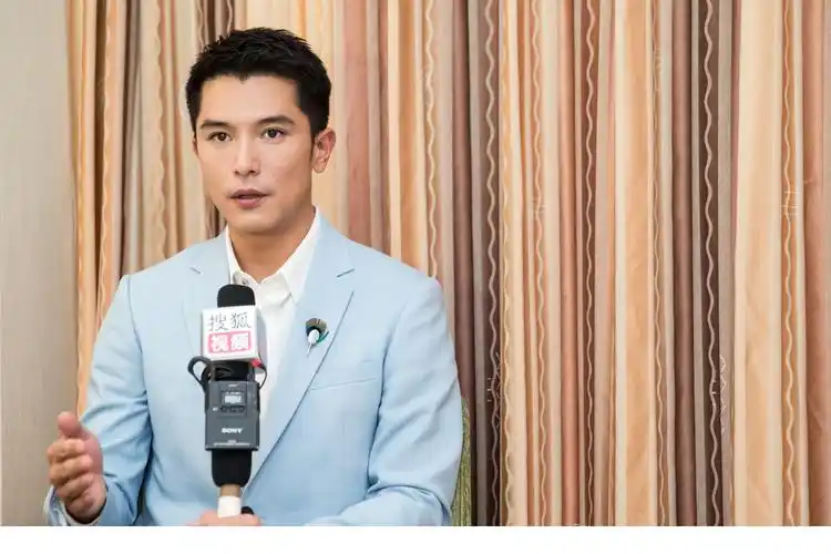 专访邱泽:并不注重外表的帅气,感情的事看缘分