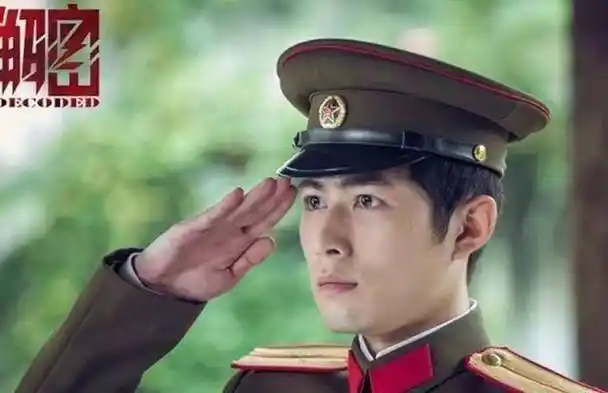 原创原创5位男星军装照杨洋最惊艳朱亚文可爱他美得让人窒息